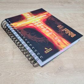 Segunda imagem do produto Bíblia Sagrada KJA 1611 | Letra Normal | Capa Dura Espiral João 3:16