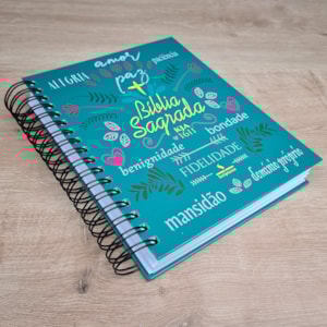 Segunda imagem do produto Bíblia Sagrada KJA 1611 | Letra Normal | Capa Dura Espiral Lettering