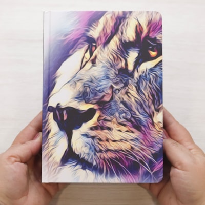 Segunda imagem do produto Bíblia Sagrada Leão Consumado | ARC | Letra Maior | Harpa e Corinhos | Capa Dura