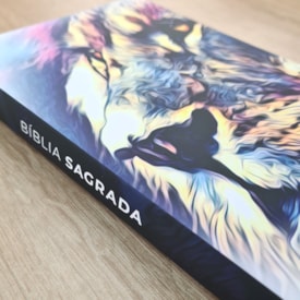 Segunda imagem do produto Bíblia Sagrada Leão Consumado | NVI | Letra Normal | Flexível Soft Touch