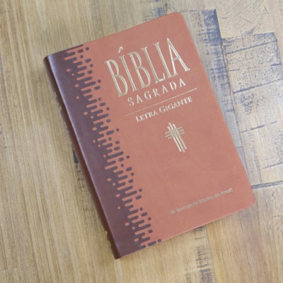 Segunda imagem do produto Bíblia Sagrada | Letra Gigante | NTLH | Capa Marrom Claro | Com Índice