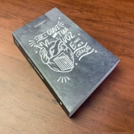 Segunda imagem do produto Bíblia Sagrada Lettering Abri meu Coração | ARC | Letra Normal | Capa Brochura