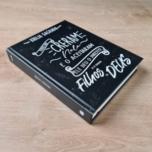 Segunda imagem do produto Bíblia Sagrada Lettering | NVI | Capa Dura com Espaço para Anotações