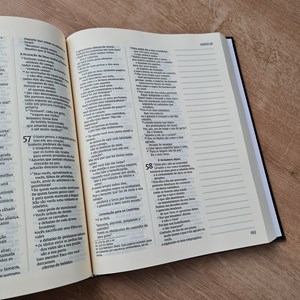 Bíblia Sagrada Lettering | NVI | Capa Dura com Espaço para Anotações
