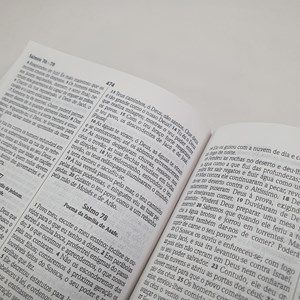 Bíblia Sagrada Média | NVI | Capa Brochura