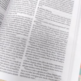 Segunda imagem do produto Bíblia Sagrada Meu Redentor | NVT | Letra Normal | Capa Dura