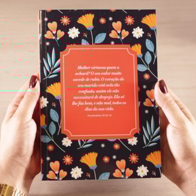 Segunda imagem do produto Bíblia Sagrada Mulher Virtuosa | ARC | Letra Maior | Harpa e Corinhos | Capa Brochura