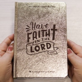 Segunda imagem do produto Bíblia Sagrada | NTLH | Letra Grande | Capa Cristal Dourado Fosco