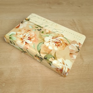 Segunda imagem do produto Bíblia Sagrada | NTLH | You Version | Letra Normal | Capa Dura Floral Rosé