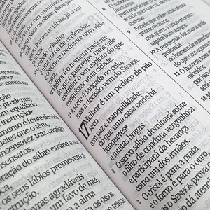 Bíblia Sagrada | NVI | Letra Hipergigante | Capa Cooverbook Azul