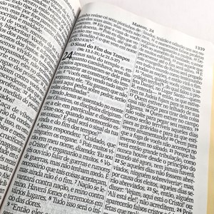 Bíblia Sagrada | NVI | Letra Jumbo | Cover book Luxo Preta