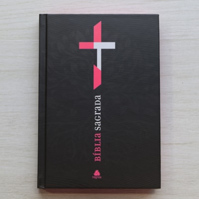 Segunda imagem do produto Bíblia Sagrada | NVI | Neon Rosa| Capa Dura