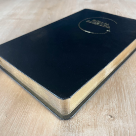 Segunda imagem do produto Bíblia Sagrada | NVT | Letra Grande | Capa Luxo Preta