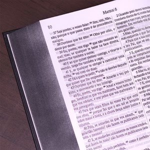 Bíblia Sagrada para Presente com Caixa | ARC | Capa Luxo Preta