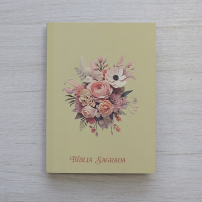 Segunda imagem do produto Bíblia Sagrada Pequena | ARC | Capa Brochura Buquê de Flores