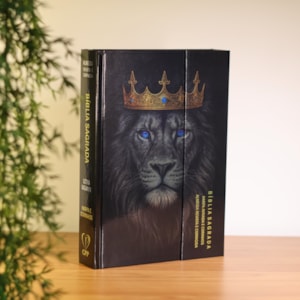 Segunda imagem do produto Bíblia Sagrada Rei dos Reis | ARC | Letra Gigante | Harpa Avivada e Corinhos | Capa Dura Carteira