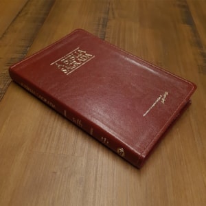 Segunda imagem do produto Bíblia Sagrada Slim | ACF | Letra Grande | Capa Caramelo Luxo