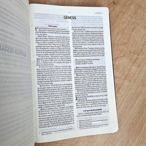 Bìblia Sagrada Slim | NVI | Letra Normal | Capa Luxo Marrom Cruz