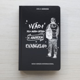 Segunda imagem do produto Bíblia Sagrada Vão Pelo Mundo | NVI | Letra Maior | Capa Dura Ilustrada