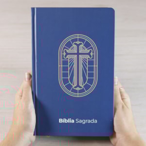 Segunda imagem do produto Bíblia Sagrada Vitral Azul | NVI | Letra Grande | Capa Dura