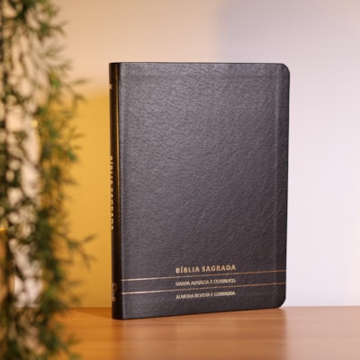 Segunda imagem do produto Bíblia Slim | Letra Normal | ARC | C/ Harpa e Corinhos | Capa Premium Luxo Minimalista Preta
