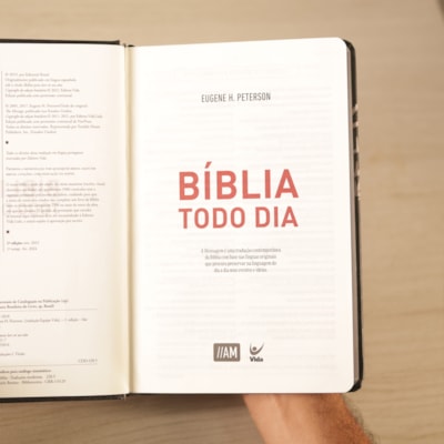 image_b7e5a3ae-1a94-43a0-8f91-038cd9f9f070