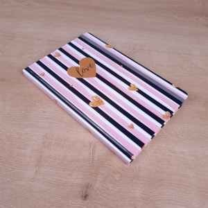 Segunda imagem do produto Caderno para Anotações sem Pauta | Love Listras | Capa Dura