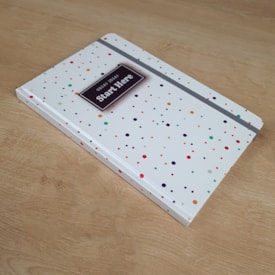 Segunda imagem do produto Caderno para Anotações sem Pauta | Start Here | Capa Dura