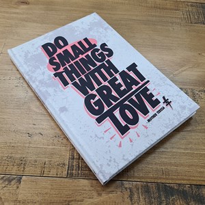 Caderno Tipo Moleskine | Do Small Things With Great Love