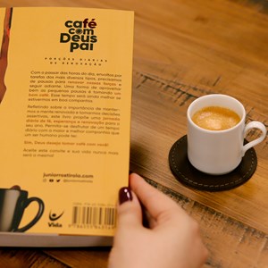 Café Com Deus Pai  | Porções diárias de Renovação | Junior Rostirola