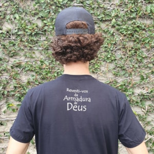 Segunda imagem do produto Camiseta Armadura de Deus | Preta | Pecado Zero
