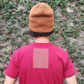 Segunda imagem do produto Camiseta Cruz Listrada | Vinho | Pecado Zero