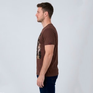 Segunda imagem do produto Camiseta Marrom | Leão de Judá