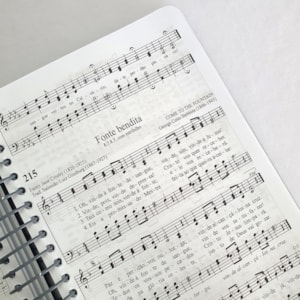 Segunda imagem do produto Cantor Cristão com Música | Grande | Capa Espiral Azul