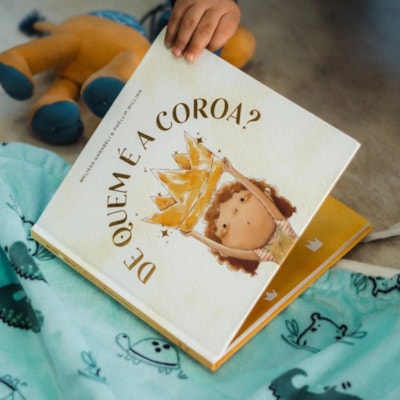 Segunda imagem do produto De quem e a coroa? | Melissa Garabeli e Phellip Willian