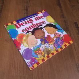 Segunda imagem do produto Deus me Conhece | Debby Anderson