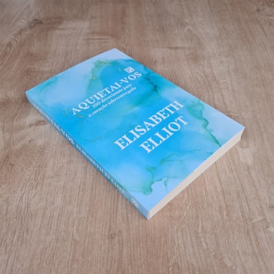 Segunda imagem do produto Devocional Aquietai-vos | Elisabeth Elliot