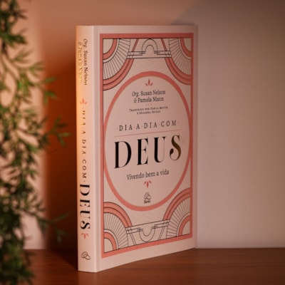 Segunda imagem do produto Devocional Dia a Dia Com Deus | Susan Nelson e Pamela Nixon