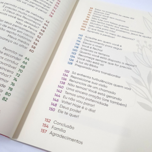 Segunda imagem do produto Devocional Não é só Caos há um Recomeço | Gabriela Lopes