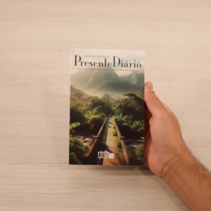 Segunda imagem do produto Devocional Presente Diário | Vol 28 | Capa Brochura Tradicional Paisagem