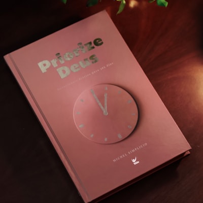 Segunda imagem do produto Devocional Priorize Deus 2026 | Mocha | Michel Simplício