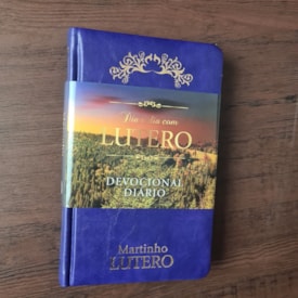 Segunda imagem do produto Dia a Dia com Lutero | Devocional | Versão Luxo