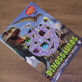 Segunda imagem do produto Dinossauros | Com Adesivos 3-D | 3 a 5 Anos