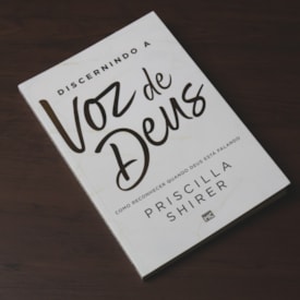 Segunda imagem do produto Discernindo a Voz de Deus | Priscilla Shirer