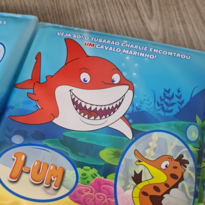 Segunda imagem do produto Fundo do Mar Livro de Banho | Club Shark