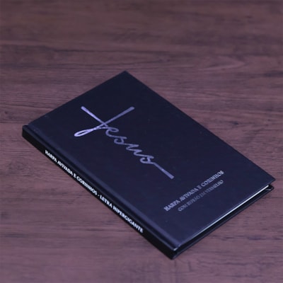 Segunda imagem do produto Harpa Avivada e Corinho Jesus Preta | Letra Hipergigante | Capa Dura