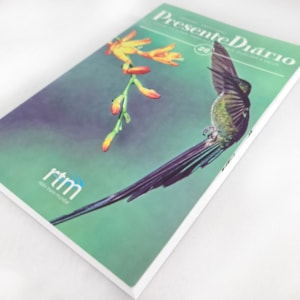 Segunda imagem do produto Kit 10 Devocionais Presente Diário 26 Mini | Letra Normal | Capa Feminino 2023