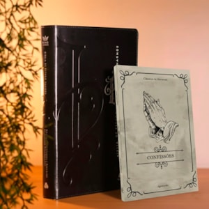Segunda imagem do produto Kit Bíblia de Estudo Hagnos | King James | Capa Luxo Preta + Confissões | Clássicos da Literatura |