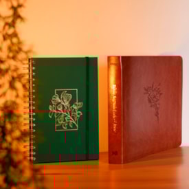 Segunda imagem do produto Kit Planner Meu Plano Perfeito | Capa Dura Com Tecido Verde + Bíblia Sagrada Essencia Leia e Anote