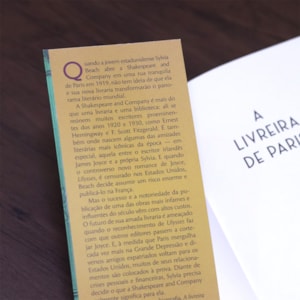 Livreira de Paris | 
Kerri Maher